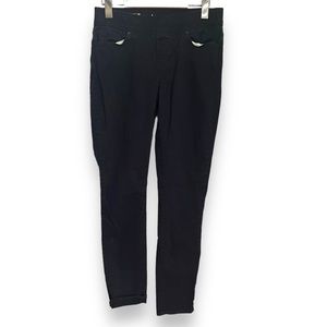 Levi’s black pull on jeggings pockets size 4